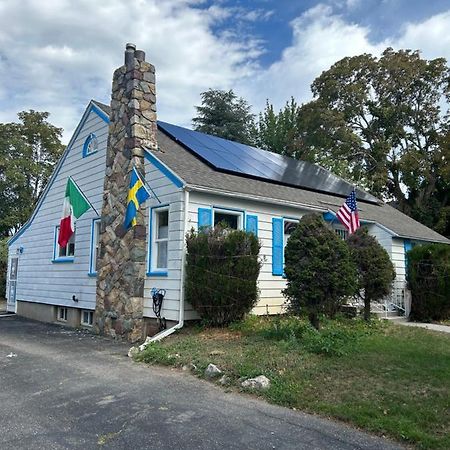 A Spicy Swedish Cottage Salt Lake City Exterior photo