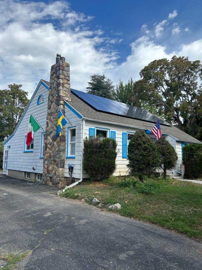 A Spicy Swedish Cottage Salt Lake City Exterior photo